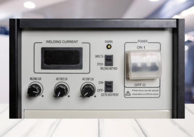 Arc-welding-machine-400-from-universal-welding-machine